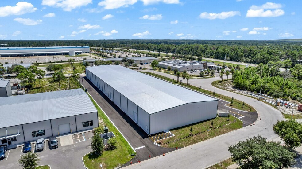 More Photos Of 3092 Oxbow Cir, Cocoa Industrial For Lease