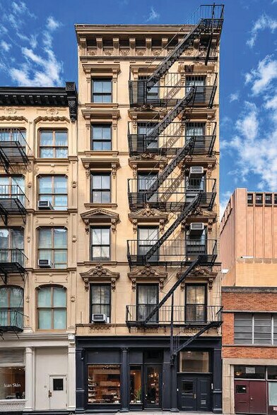 More Photos Of 92 Reade St, New York Apartments For Lease