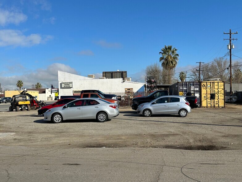 More Photos Of 108 N Chester Ave, Bakersfield Freestanding For Sale