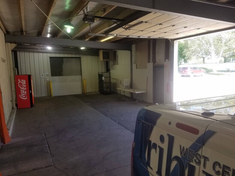 More Photos Of 2208 Trott Ave SW, Willmar Flex For Sale