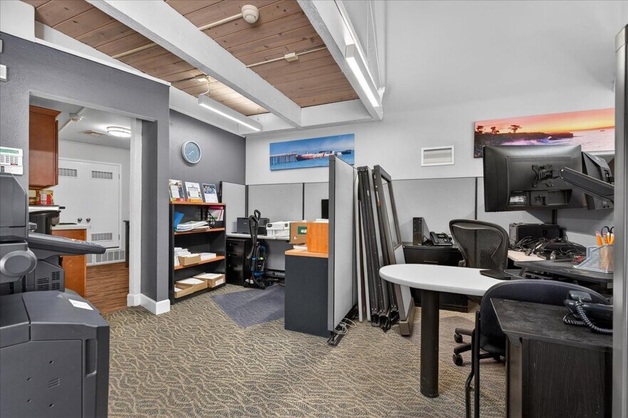 More Photos Of 9500 Soquel Dr, Aptos Office For Sale