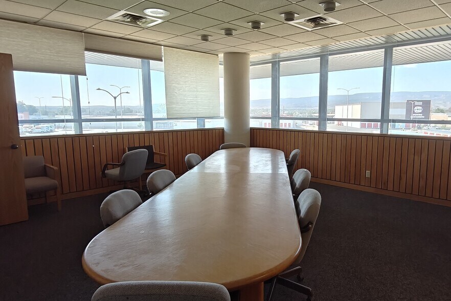 More Photos Of 2808 North Ave, Grand Junction Office For Sale
