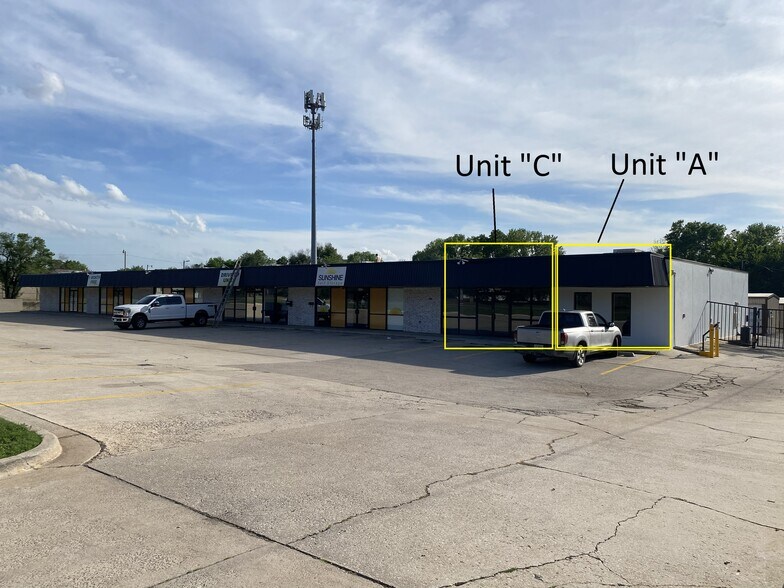 Primary Photo Of 2400 S Classen Blvd, Norman General Retail For Lease