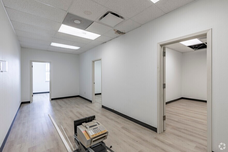 More Photos Of 6836 San Pedro Ave, San Antonio Office For Lease