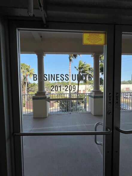 More Photos Of 4507 Furling Ln, Destin Loft Creative Space For Sale