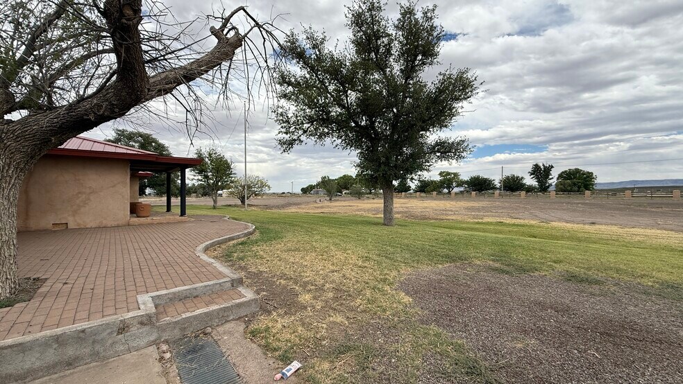 More Photos Of 8610 HWY 17, Balmorhea Specialty For Sale