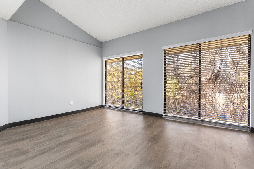 More Photos Of 1231 S Parker Rd, Denver Medical For Sale