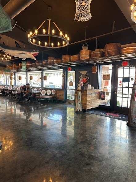 More Photos Of 1465 Webster St, Alameda Restaurant For Sale