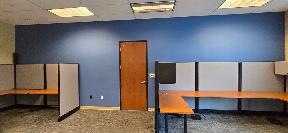 More Photos Of 990 9th St N, Naples Medical For Lease