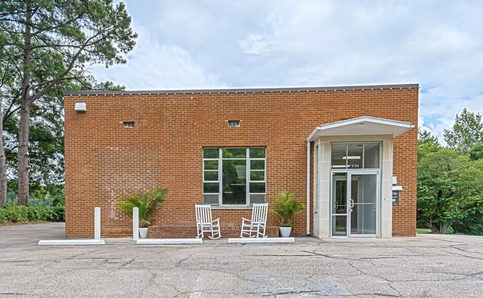 Primary Photo Of 16186 Beaverdam School Rd, Beaverdam Bank For Sale