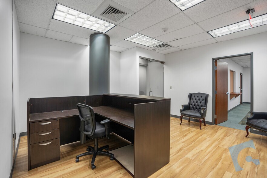 More Photos Of 1130 E Arapaho Rd, Richardson Office For Lease