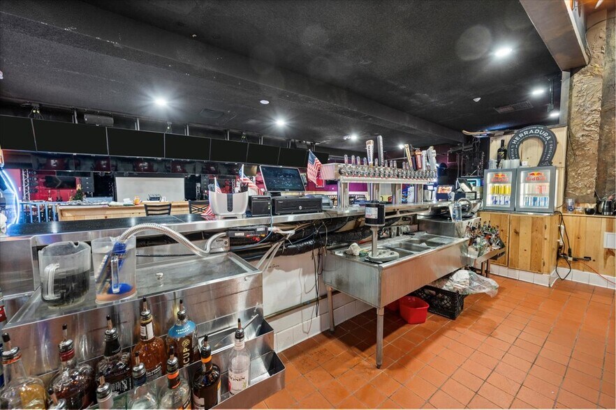 More Photos Of 40789 Village Dr, Big Bear Lake Bar For Sale