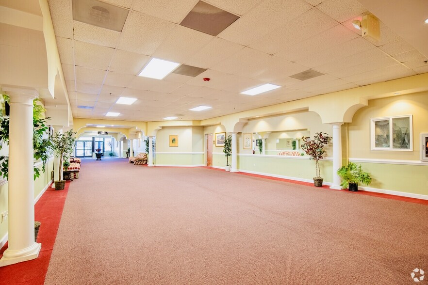 More Photos Of 117 International Dr, Morrisville Showroom For Lease