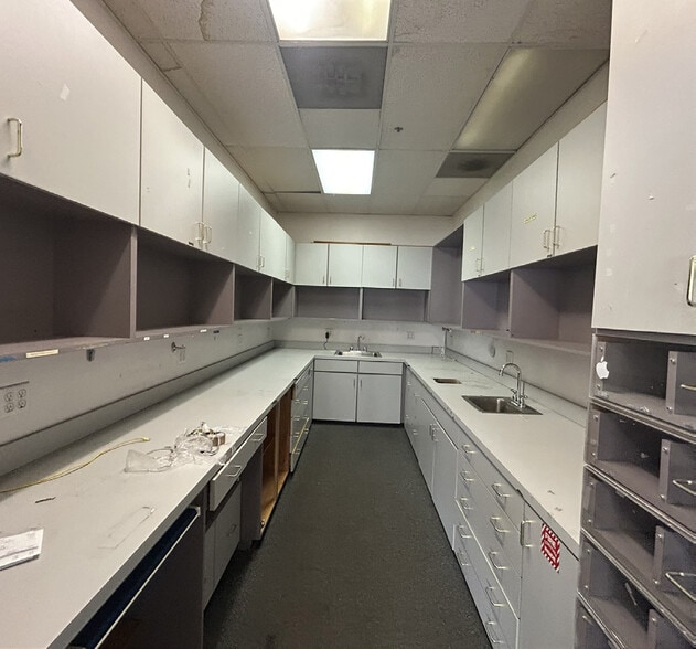 More Photos Of 834 Taraval St, San Francisco Storefront Retail Office For Lease