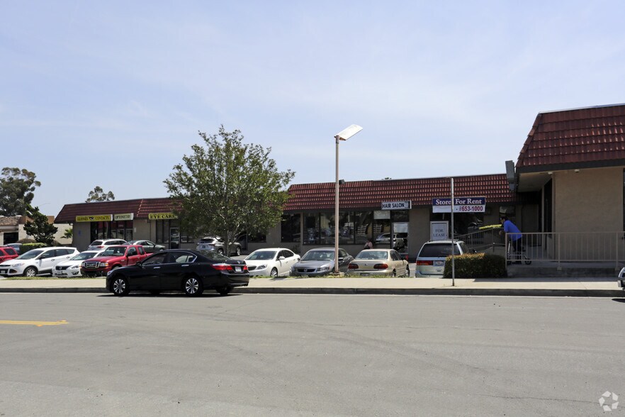 More Photos Of 23811 Bridger Rd, Lake Forest General Retail For Lease