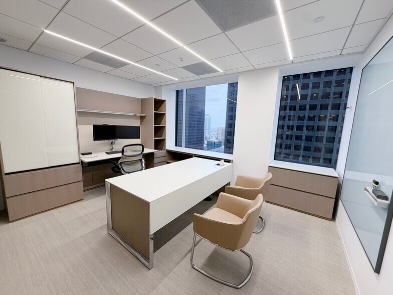 More Photos Of 515 S Flower St, Los Angeles Office For Lease