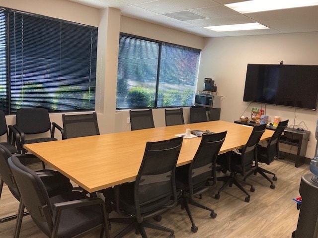 More Photos Of 9700 SW Capitol Hwy, Portland Office For Lease