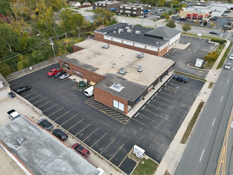 More Photos Of 406-414 W Ogden Ave, Downers Grove General Retail For Sale