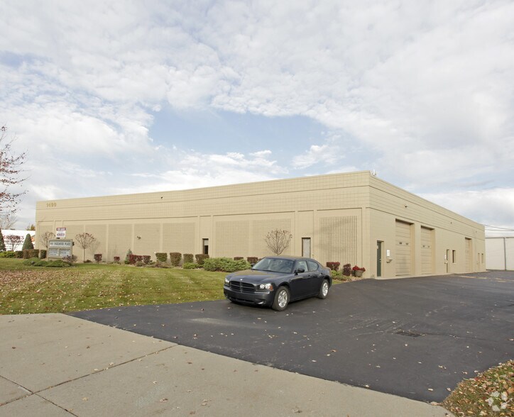 More Photos Of 1490 Premier Dr, Troy Light Distribution For Lease