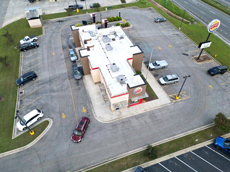 More Photos Of 14637 Highway 231 431 N, Hazel Green Fast Food For Sale