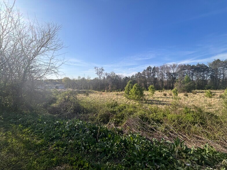 More Photos Of Kannapolis Pky, Kannapolis Land For Sale