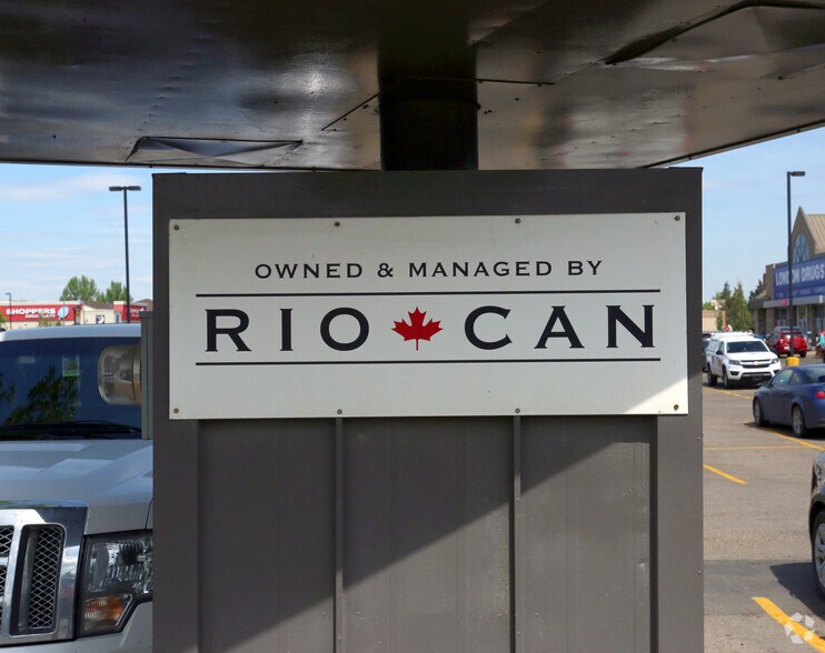 More Photos Of 15007 Stony Plain Rd NW, Edmonton Storefront For Lease