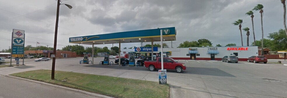 Primary Photo Of 423 E Hidalgo Ave, Raymondville Convenience Store For Lease