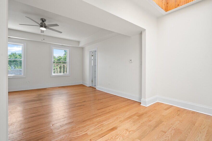 More Photos Of 4541 S Forrestville Ave, Chicago Multifamily For Sale