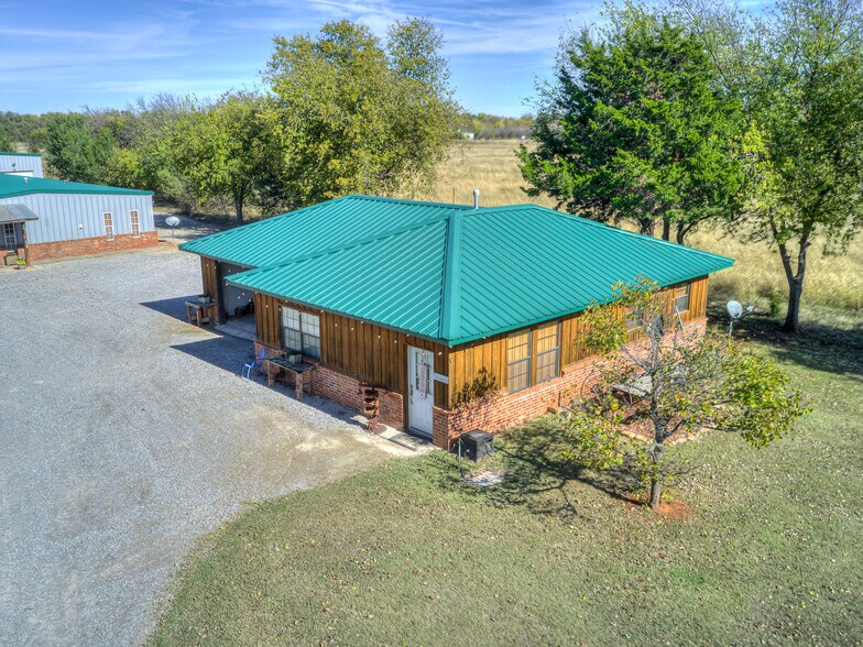 More Photos Of 6701 NW 178th St, Edmond Flex For Sale