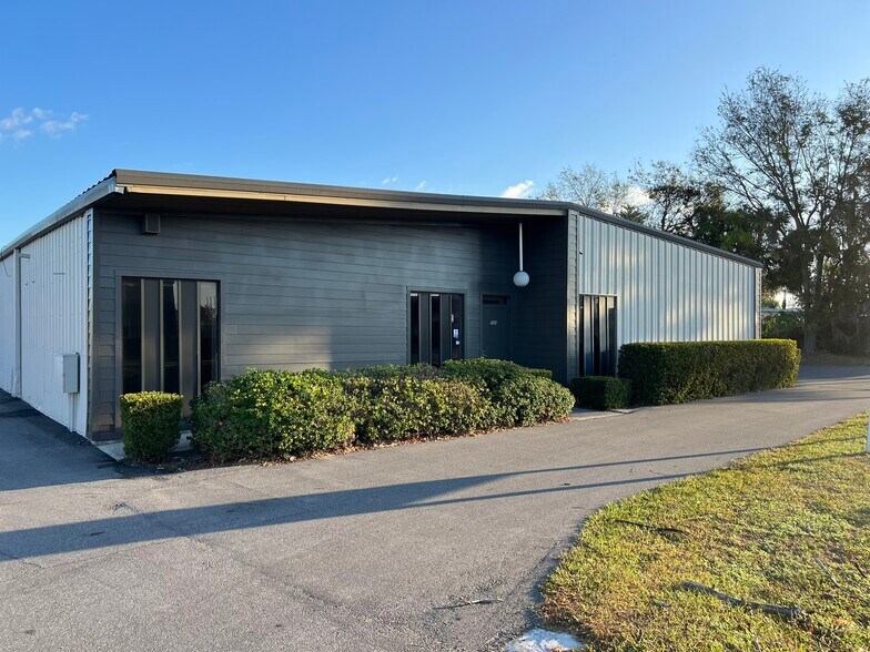 More Photos Of 503 W Brannen Rd, Lakeland Warehouse For Lease