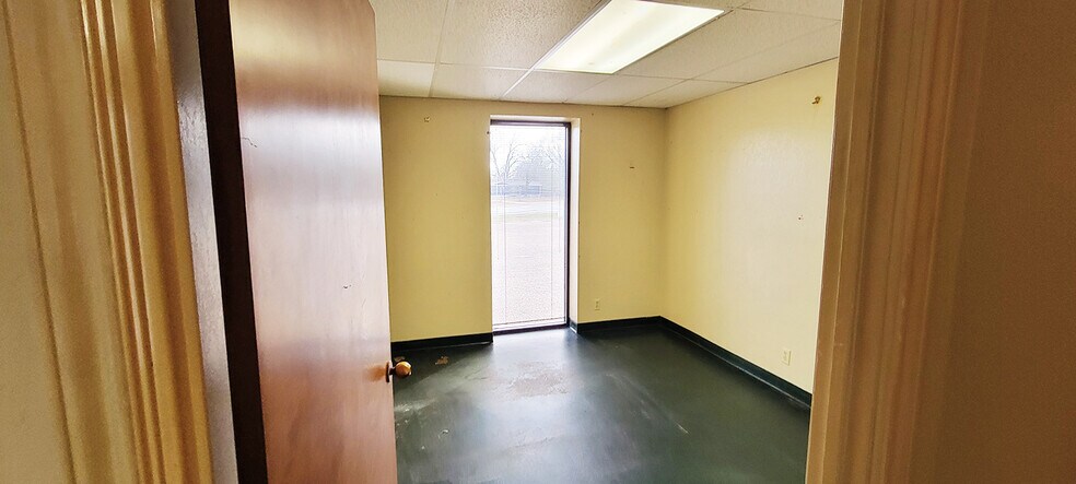 More Photos Of 6099 FM 2767, Tyler Industrial For Lease