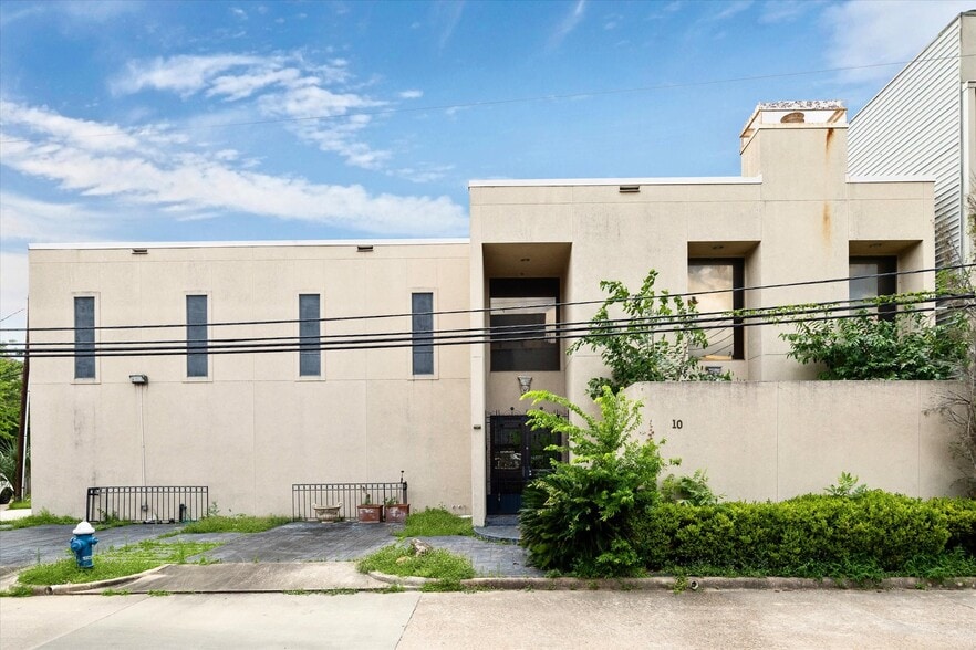 Primary Photo Of 10 Alabama Ct, Houston Office Residential For Sale