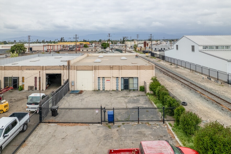 More Photos Of 1295 E 4th St, Pomona Manufacturing For Sale