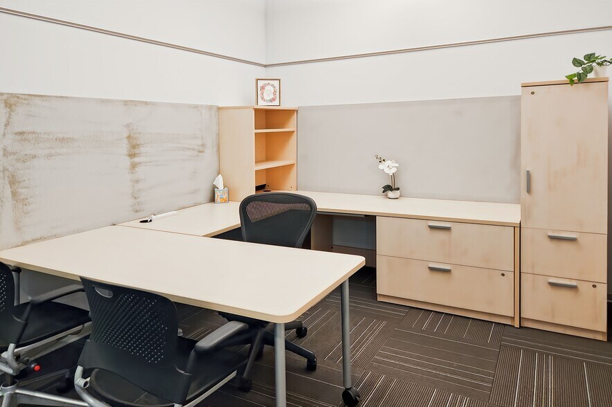 More Photos Of 50 Pennwood Pl, Warrendale Coworking Space