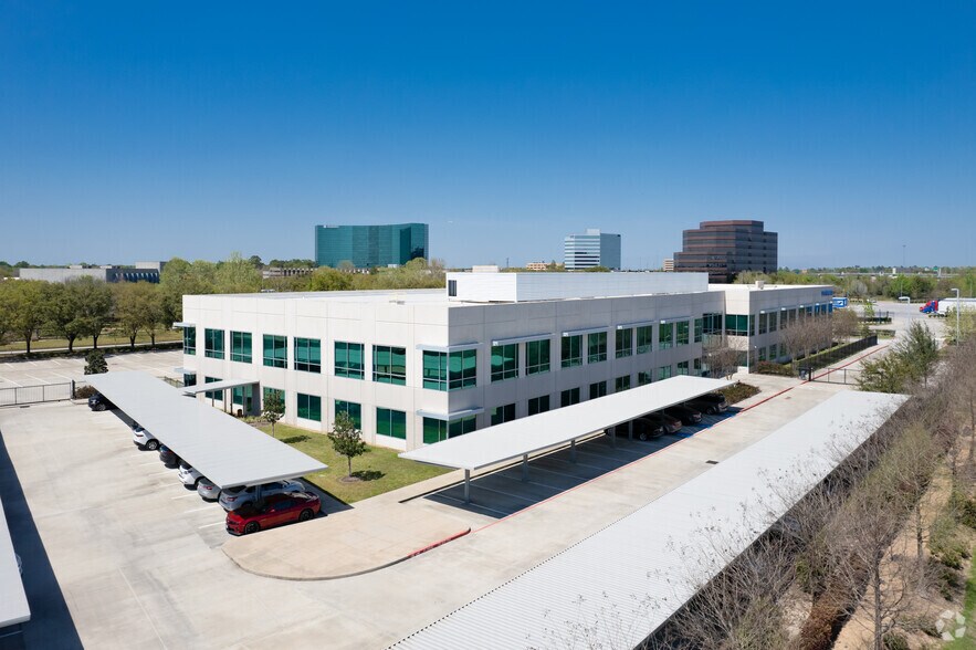 More Photos Of 681 Greens Pky, Houston Office For Lease