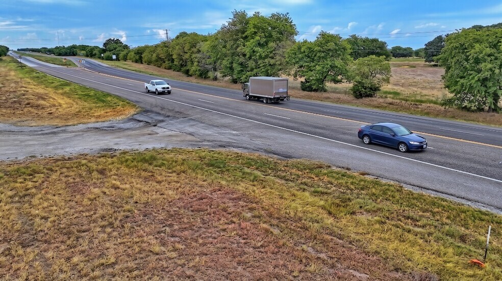 More Photos Of 907 907 US-82 Hwy, Saint Jo Land For Sale