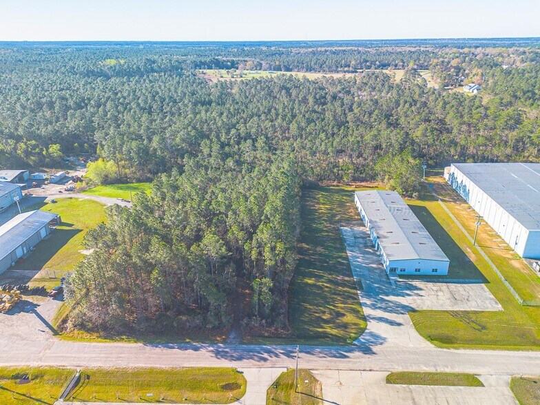 More Photos Of 21051 Coastal Pky, Gulfport Industrial For Sale