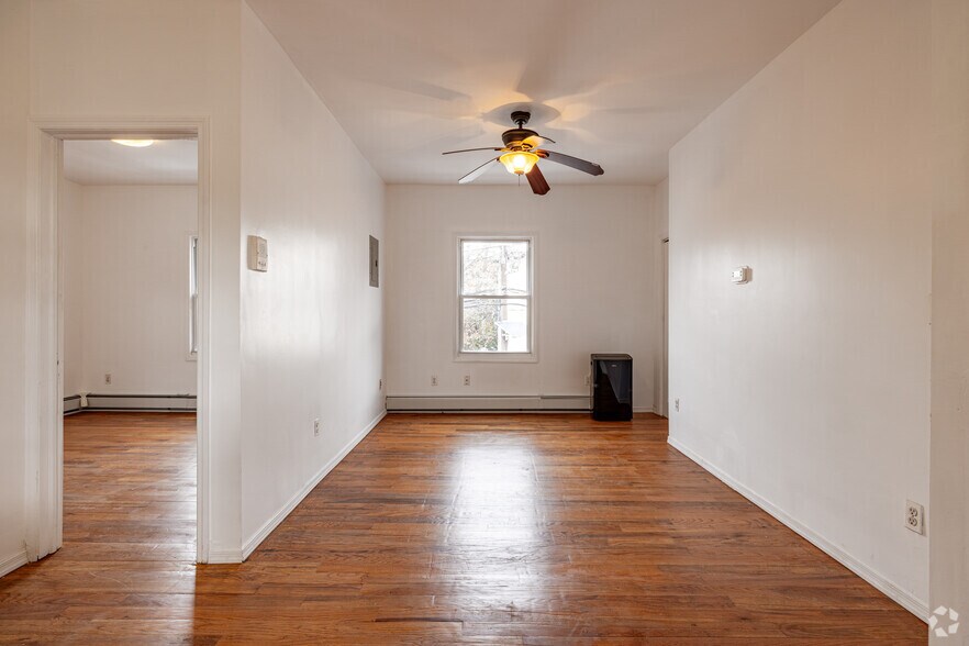 More Photos Of 147 Avenue E, Bayonne General Retail For Sale