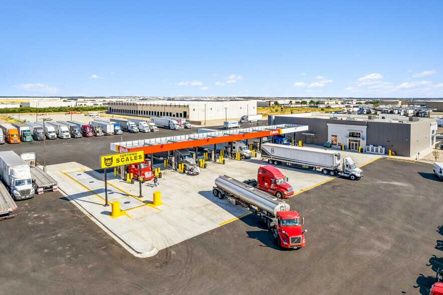 More Photos Of 14407 Mines Rd, Laredo Truck Stop For Sale