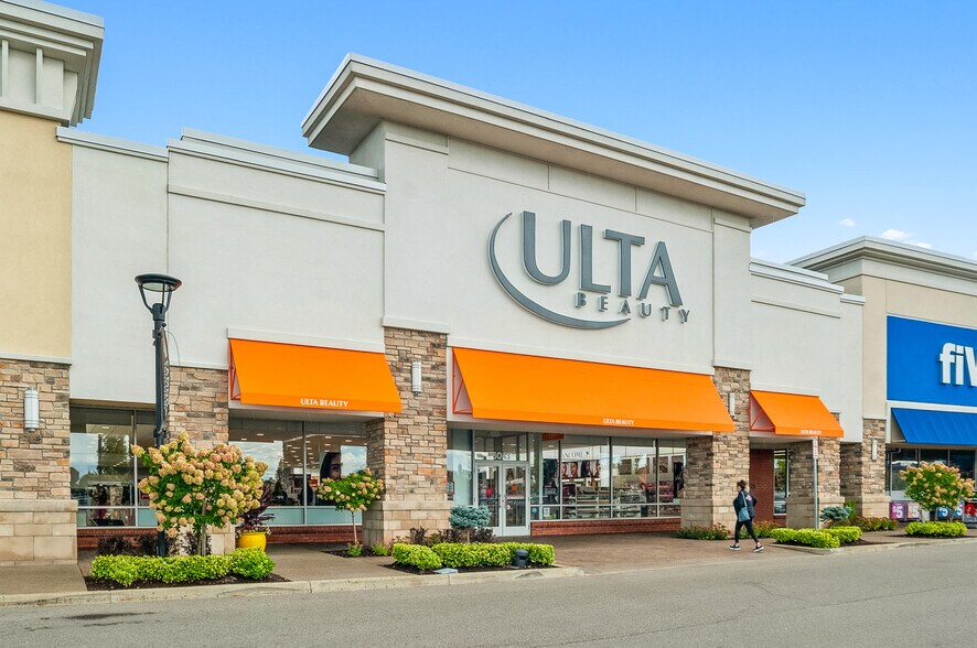 More Photos Of 4927-5183 Transit Rd, Clarence Unknown For Lease