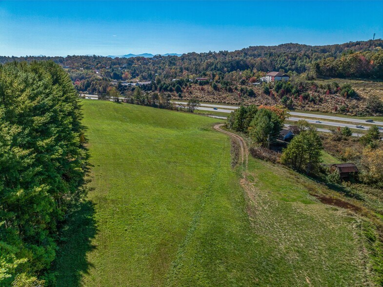 More Photos Of 1075 Calvin Edney rd, Mars Hill Land For Sale