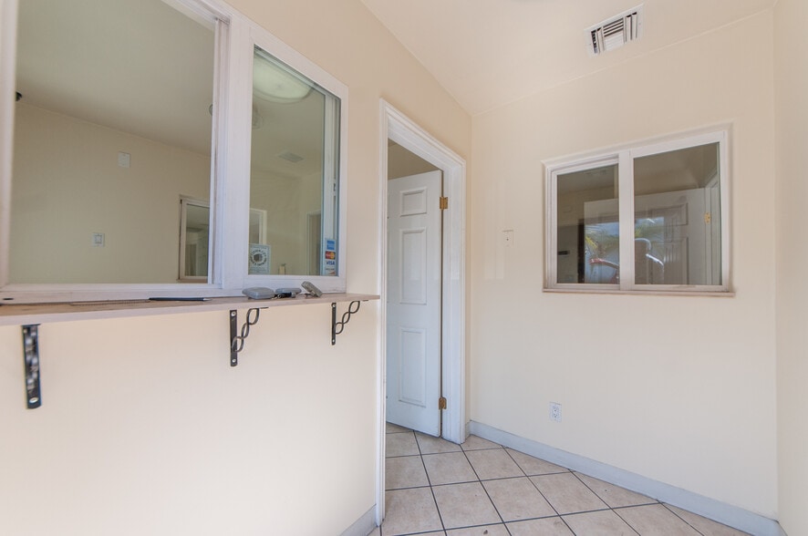 More Photos Of 5010 W Washington Blvd, Los Angeles Land For Lease