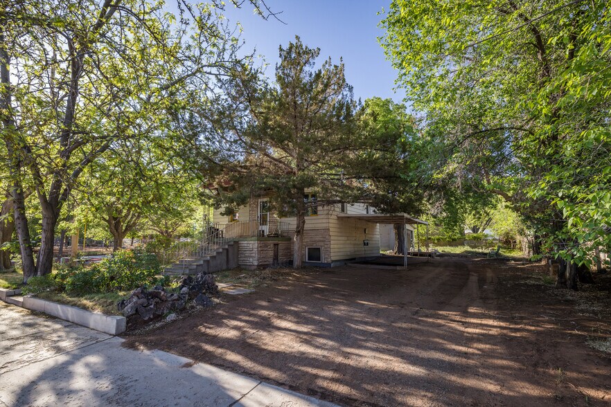 More Photos Of 86 E 300 S, Moab Flex For Sale