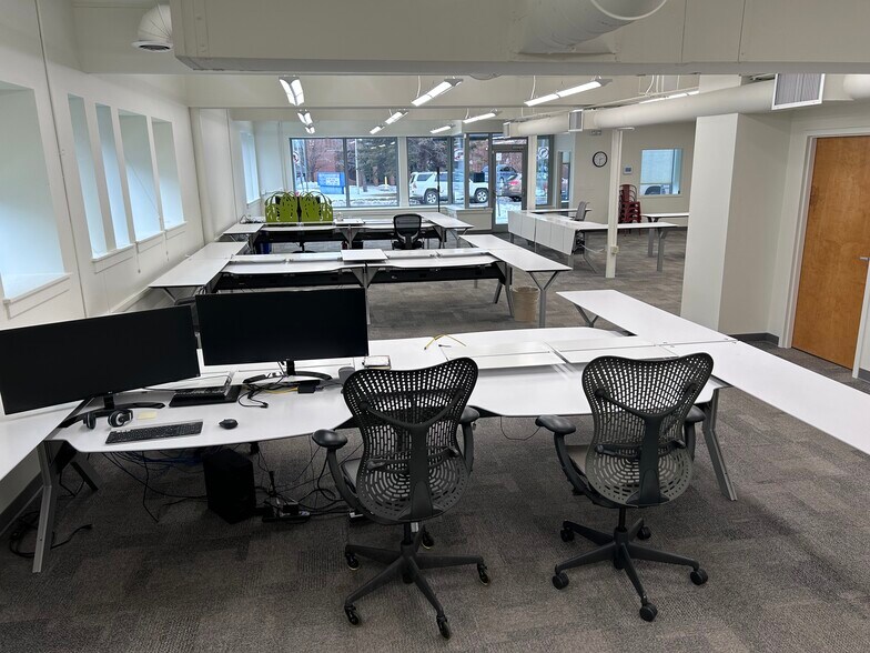 More Photos Of 400 E Babcock St, Bozeman Office For Lease