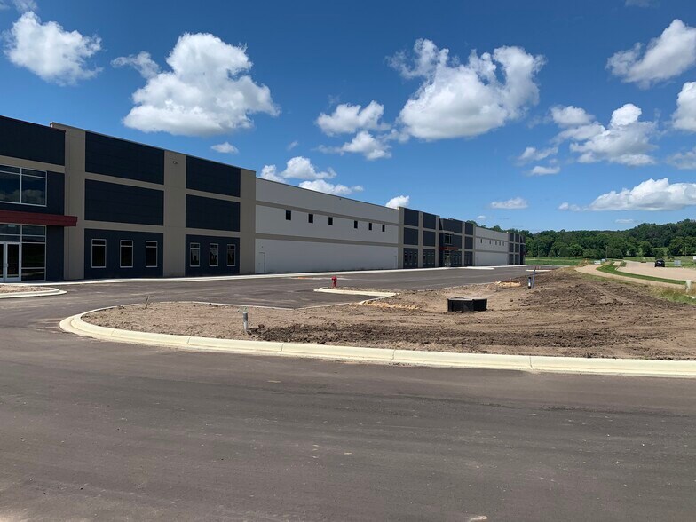 More Photos Of 3405 Casey St, River Falls Warehouse For Lease