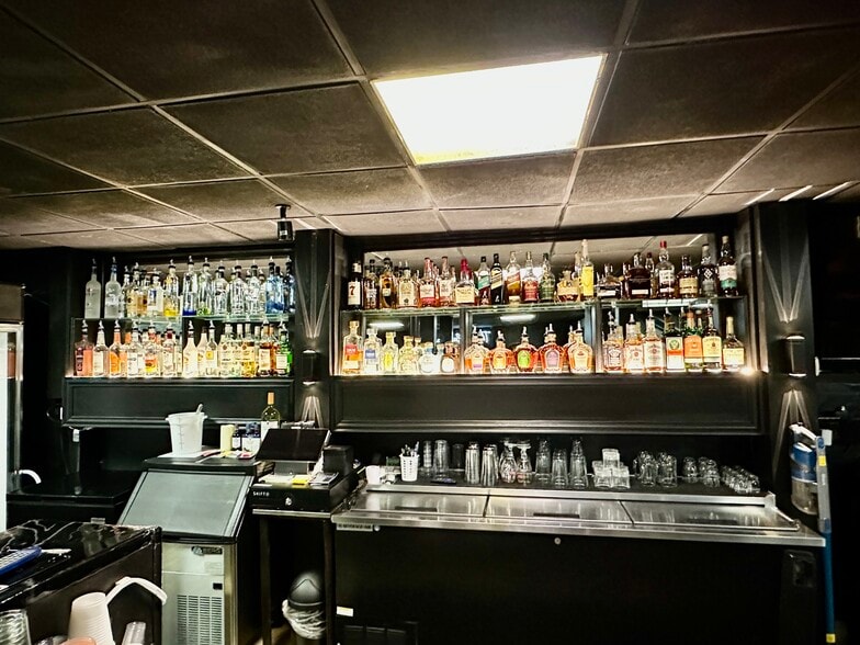 More Photos Of 832 Gallia St, Portsmouth Theater Concert Hall For Sale