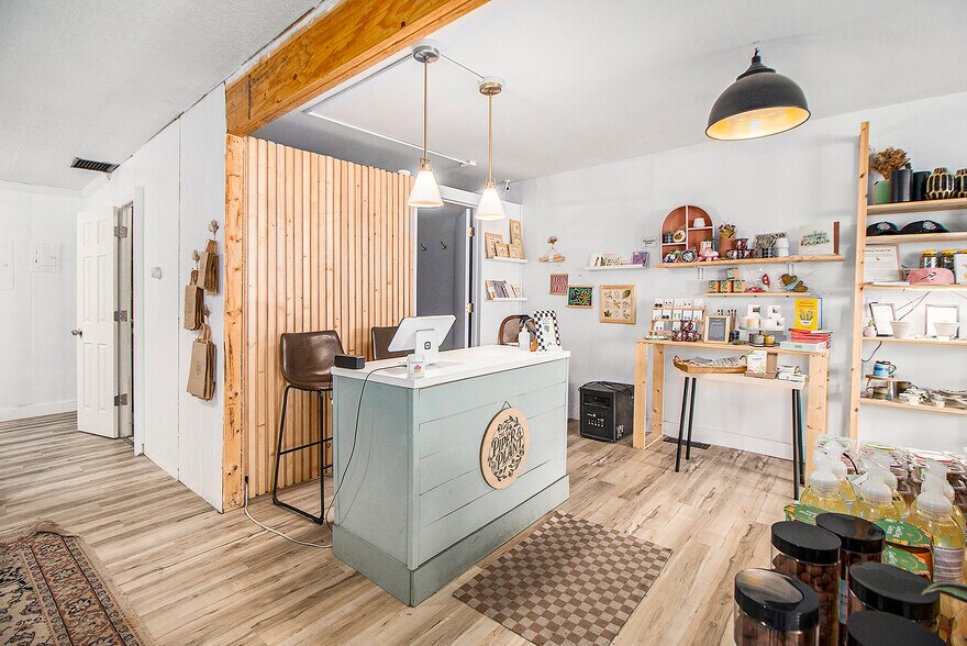 More Photos Of 100-104 N Main St, Crown Point Storefront Retail Residential For Sale