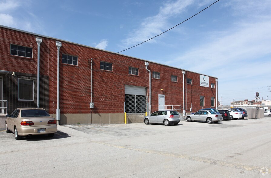 More Photos Of 1123 Bedford Ave, North Kansas City Warehouse For Lease