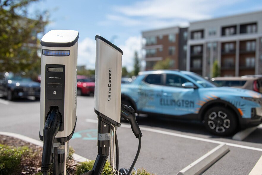 More Photos Of 234 E Mitchell Hammock Rd, Oviedo Apartments For Lease