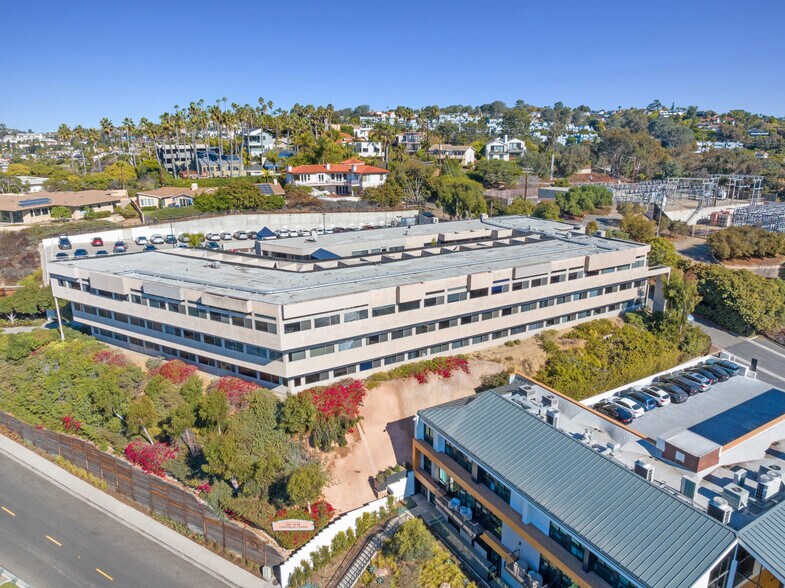 More Photos Of 990 Highland Dr, Solana Beach Coworking Space
